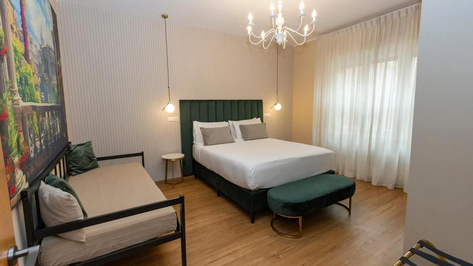 Romano Suite C7 0*, Řím Itálie