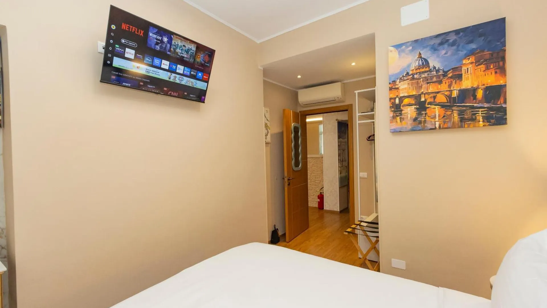 Romano Suite C7 0*, Řím